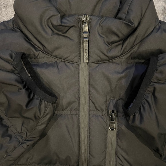 Like new down jacket - Picture 2 of 3